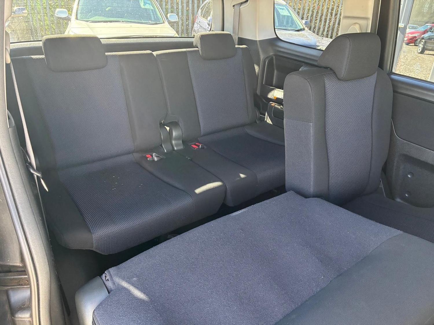 Used Honda Stepwagon 2023 for sale - 77939860: Photo 15