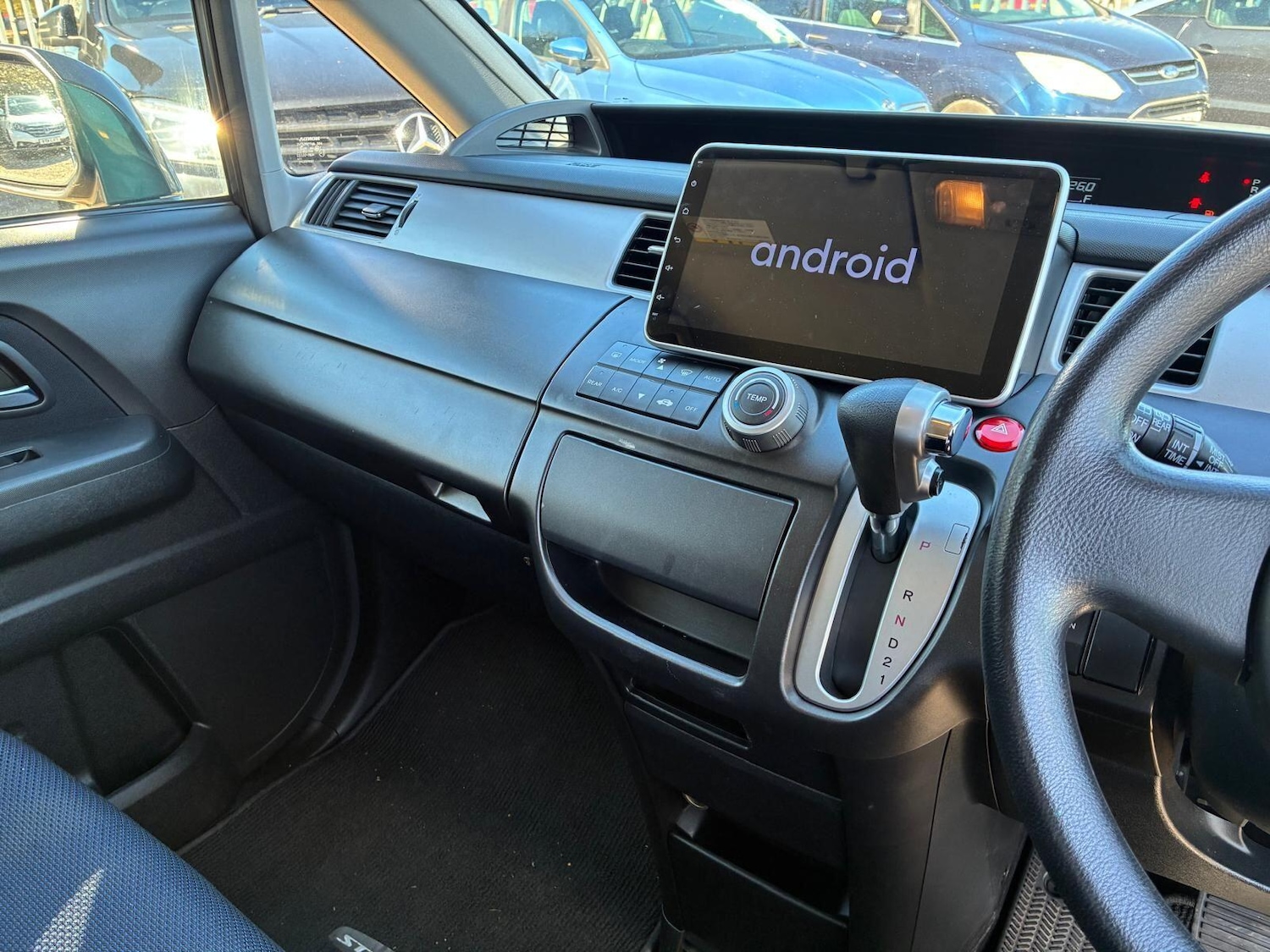 Used Honda Stepwagon 2023 for sale - 77939860: Photo 16