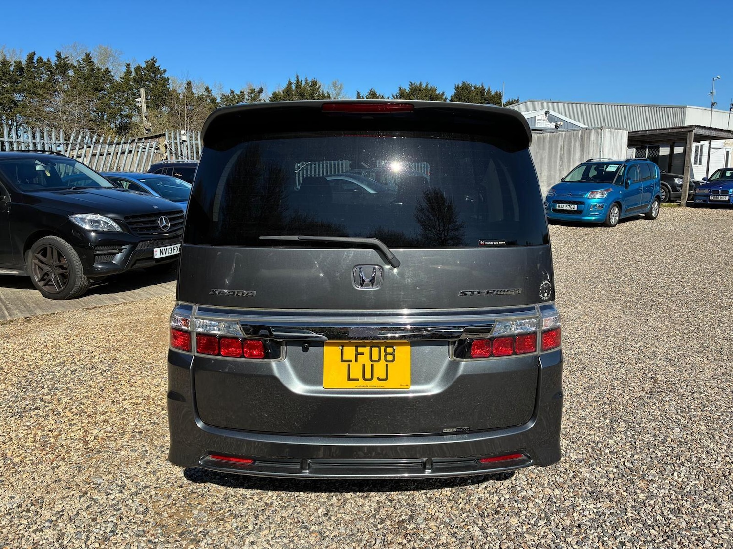 Used Honda Stepwagon 2023 for sale - 77939860: Photo 6