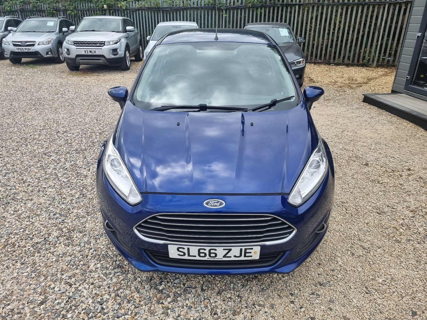 Used Ford Fiesta 2017 for sale - 76988334: Photo 2