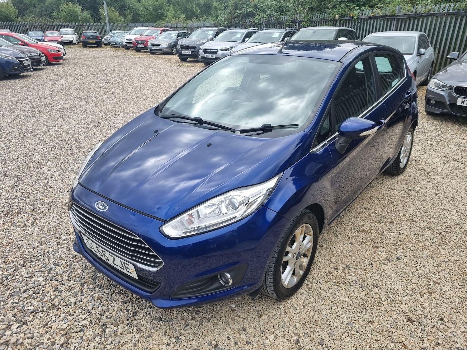 Used Ford Fiesta 2017 for sale - 76988334: Photo 3