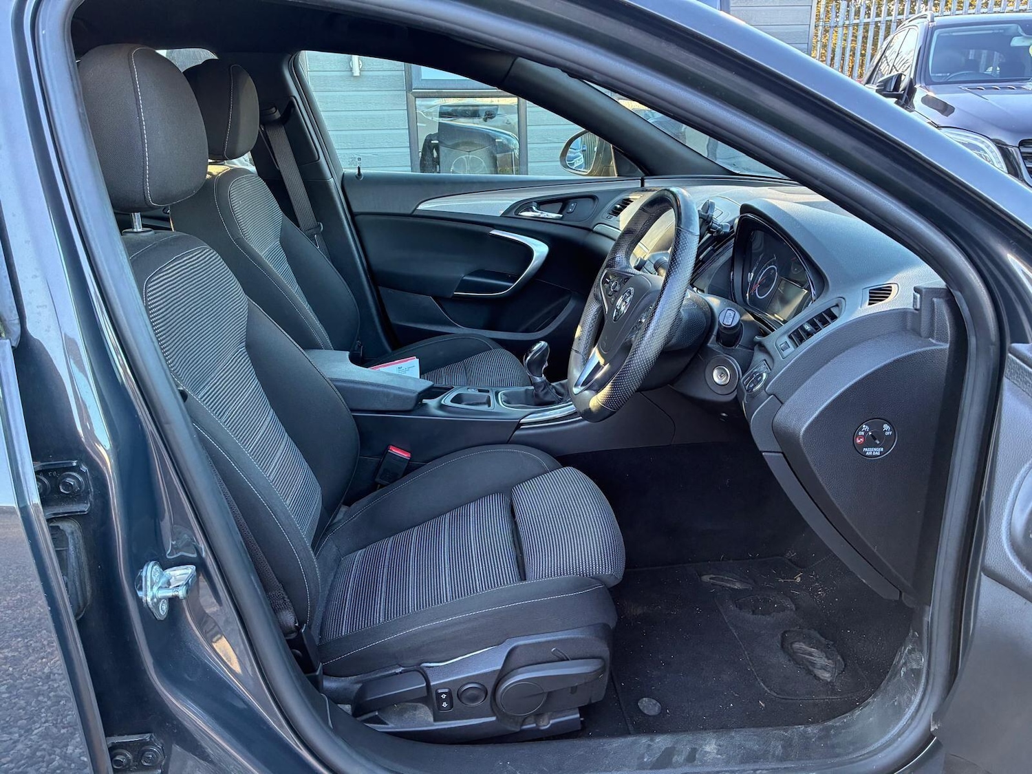 Used Vauxhall Insignia 2015 for sale - 77957621: Photo 10