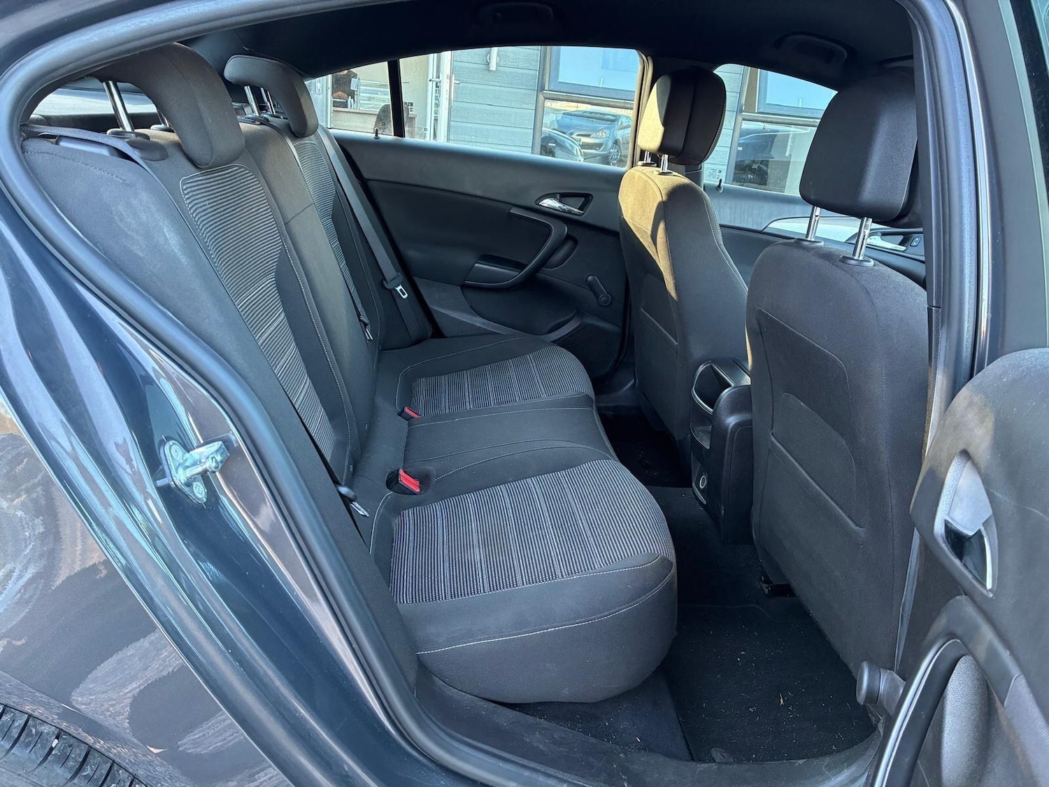 Used Vauxhall Insignia 2015 for sale - 77957621: Photo 12