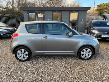 Used Suzuki Swift 2009 for sale - 77191359: Photo