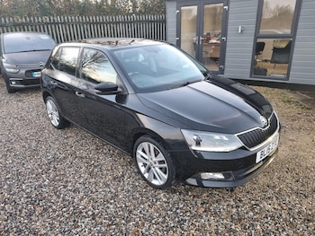 Used Skoda Fabia 2015 for sale - 76925879: Photo
