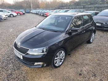 Used Skoda Fabia 2015 for sale - 76925879: Photo