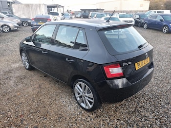 Used Skoda Fabia 2015 for sale - 76925879: Photo