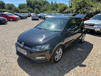 Used Volkswagen Polo 2016 for sale - 79075707: Photo