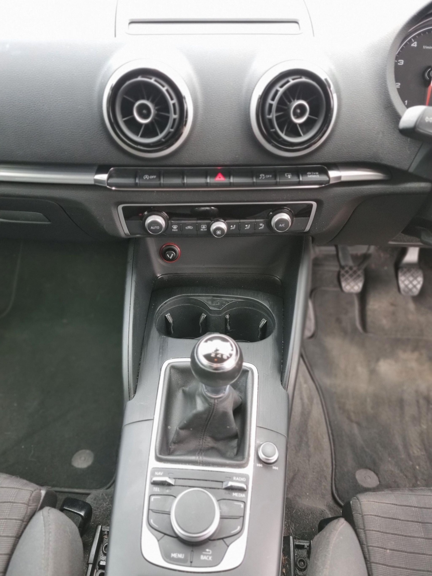 Used Audi A3 2014 for sale - 76646335: Photo 11