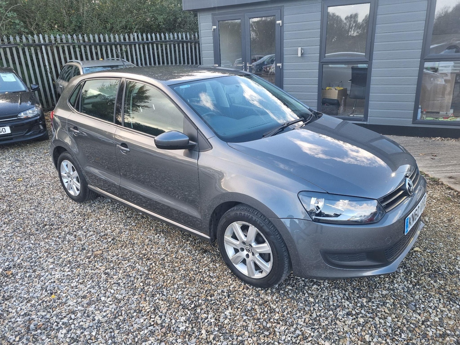 Used Volkswagen Polo 2010 for sale - 76584965: Photo 1