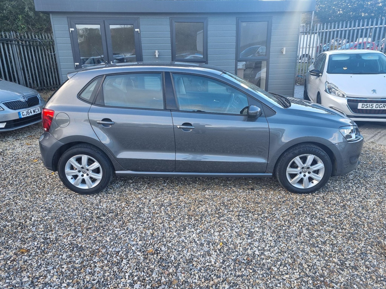 Used Volkswagen Polo 2010 for sale - 76584965: Photo 7