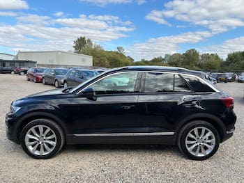 Used Volkswagen T-Roc 2019 for sale - 79471623: Photo