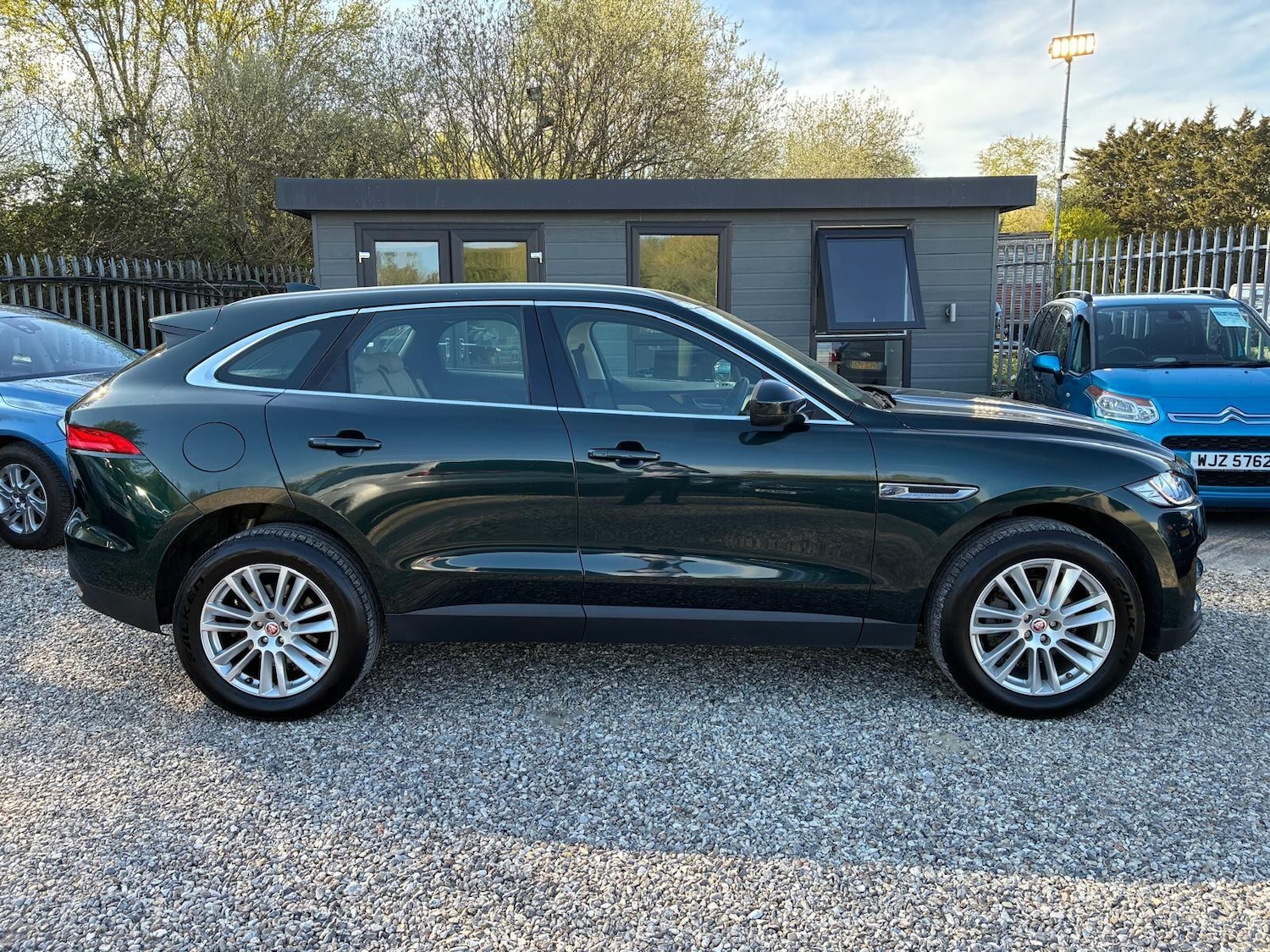 Used Jaguar F-Pace 2016 for sale - 78156574: Photo 8