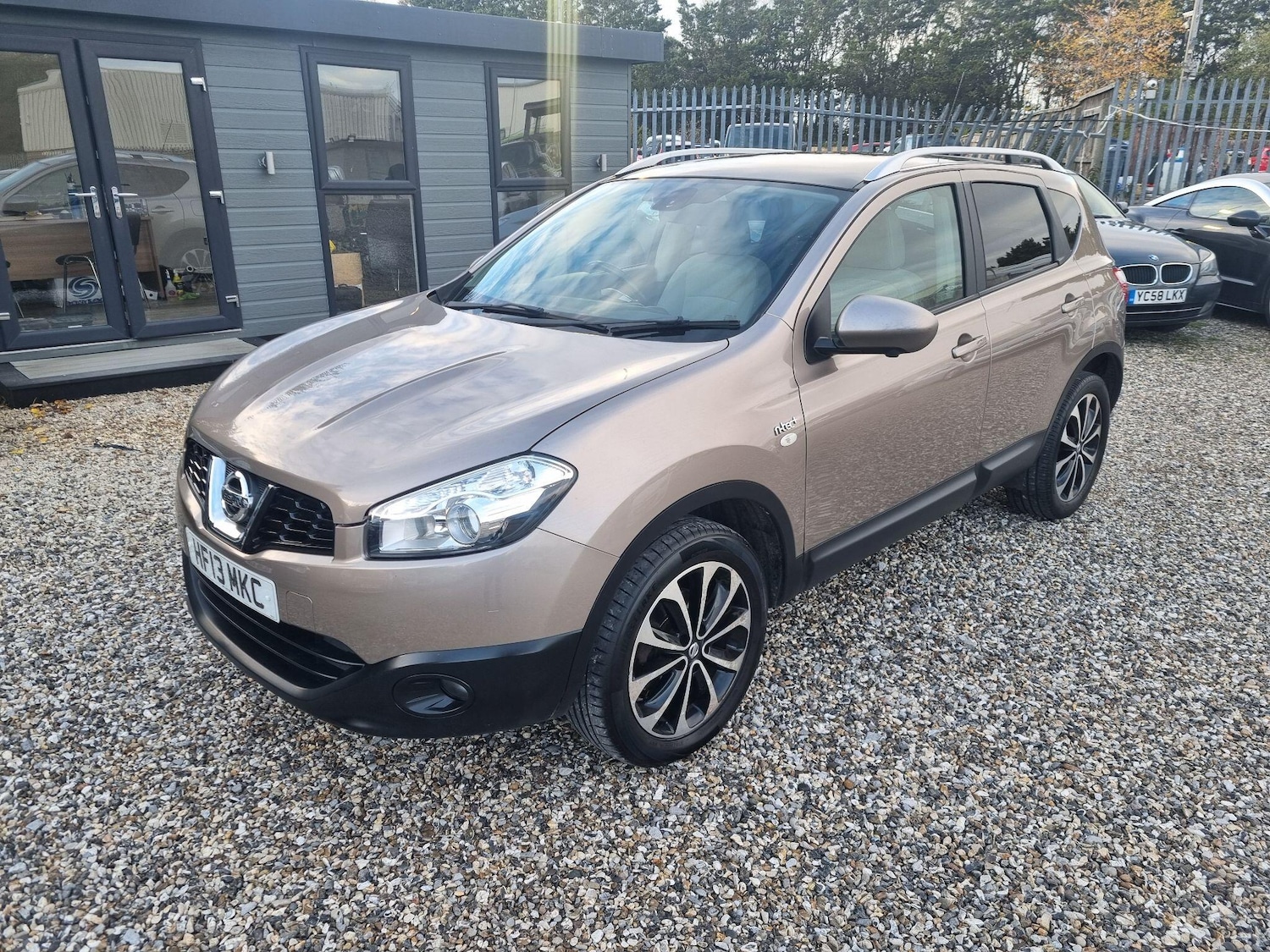 Used Nissan Qashqai for sale - 76729015: Photo 1