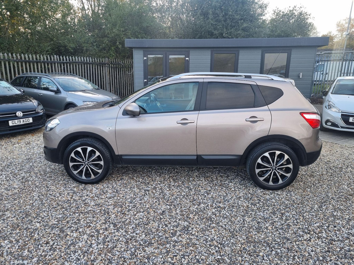 Used Nissan Qashqai for sale - 76729015: Photo 4