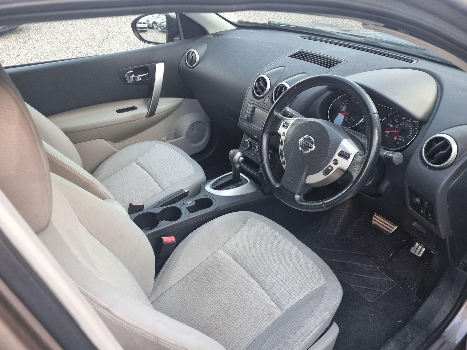 Used Nissan Qashqai for sale - 76729015: Photo 9