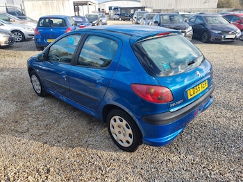 Used Peugeot 206 2005 for sale - 76913876: Photo