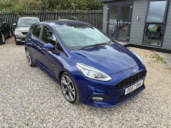 Used Ford Fiesta 2017 for sale - 79324847: Photo