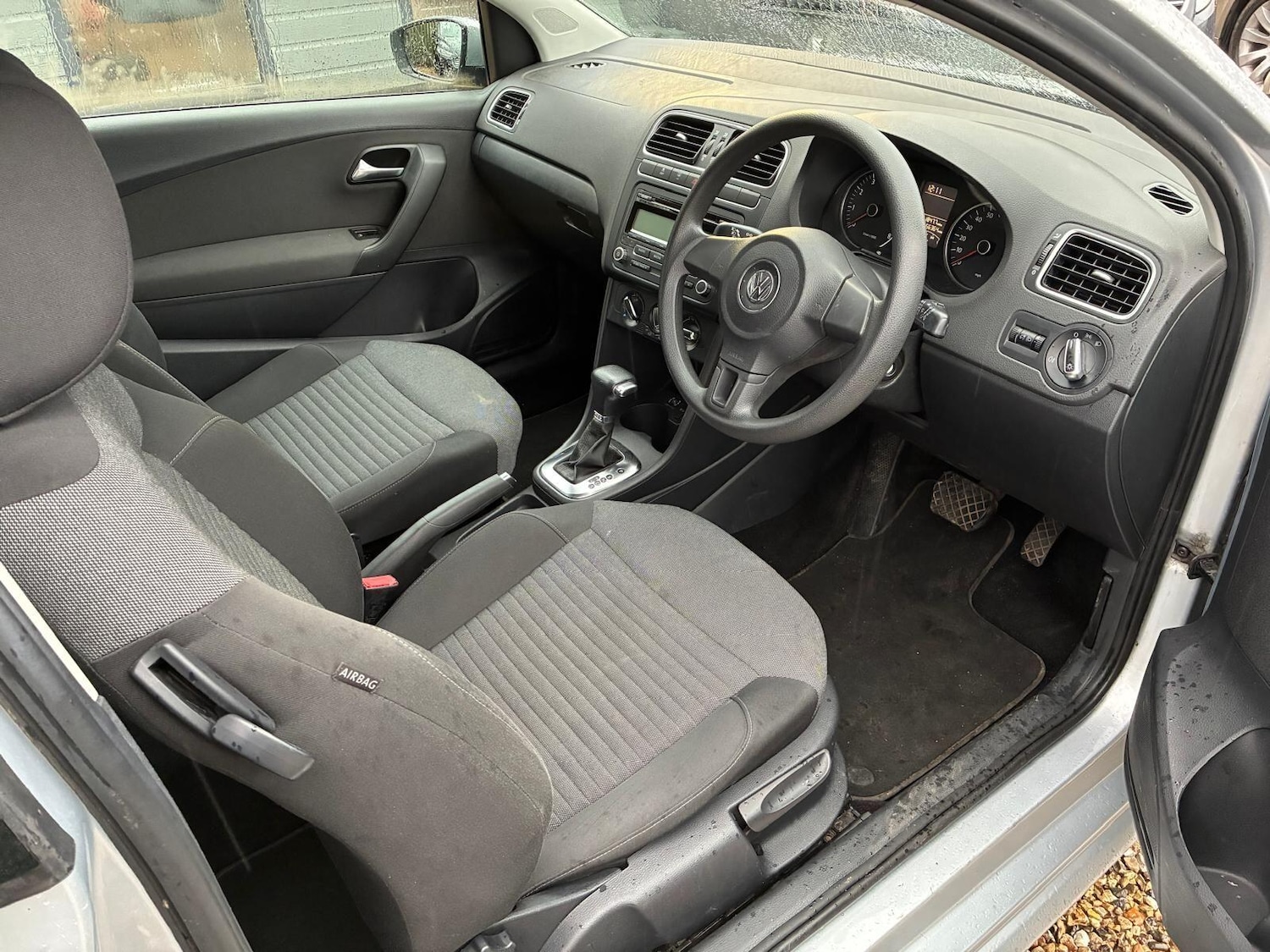 Used Volkswagen Polo 2010 for sale - 77191102: Photo 9