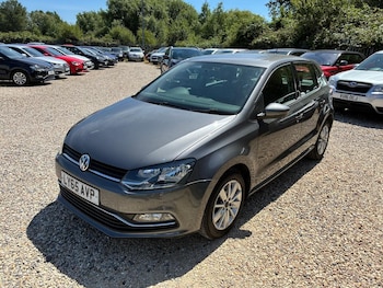 Used Volkswagen Polo 2016 for sale - 79361456: Photo
