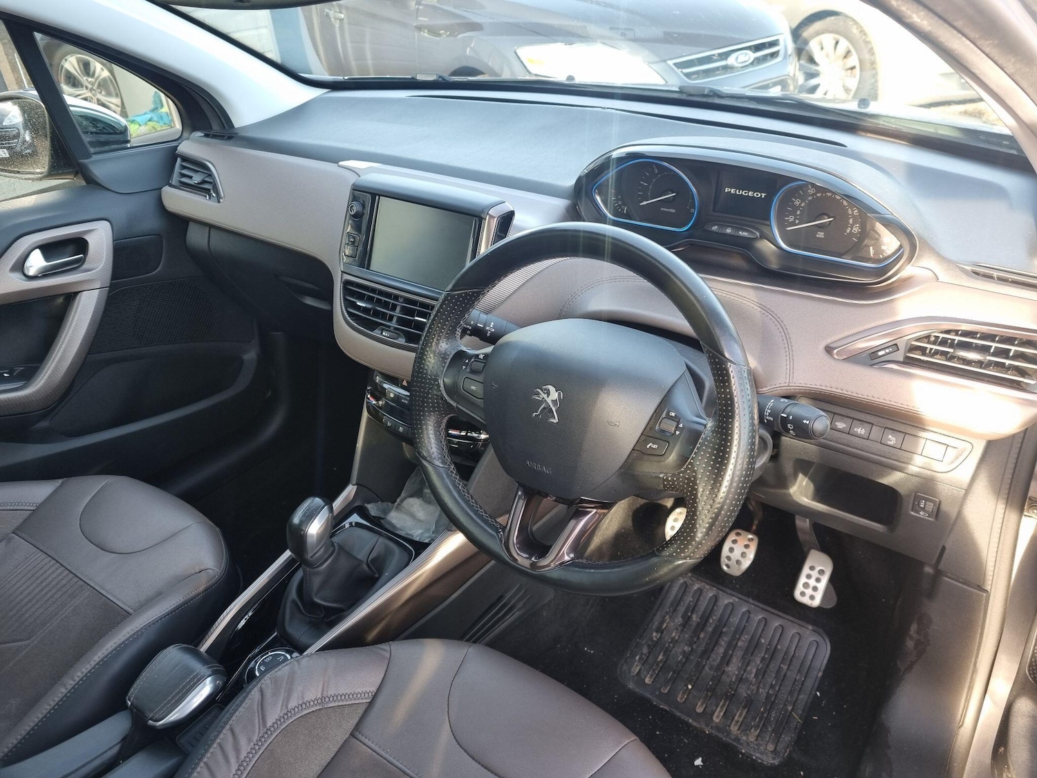 Used Peugeot 2008 2015 for sale - 76927000: Photo 8