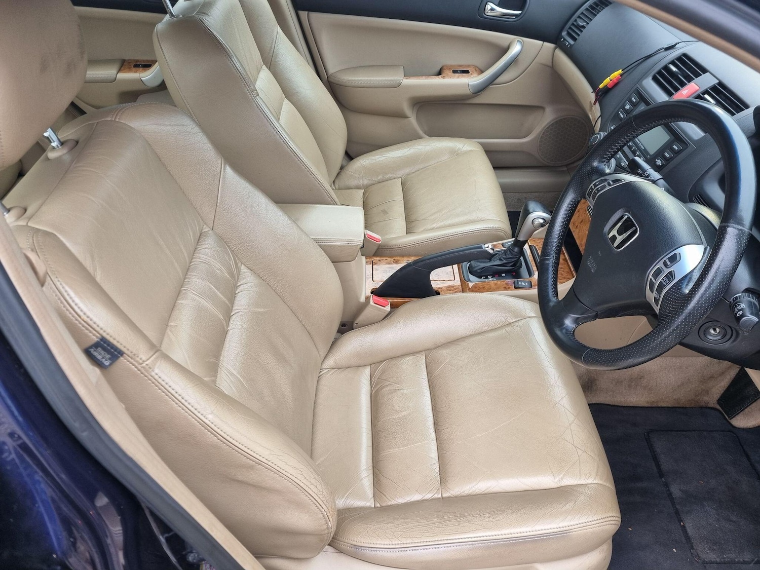 Used Honda Accord 2017 for sale - 76976113: Photo 11