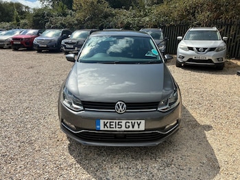 Used Volkswagen Polo 2015 for sale - 79509387: Photo