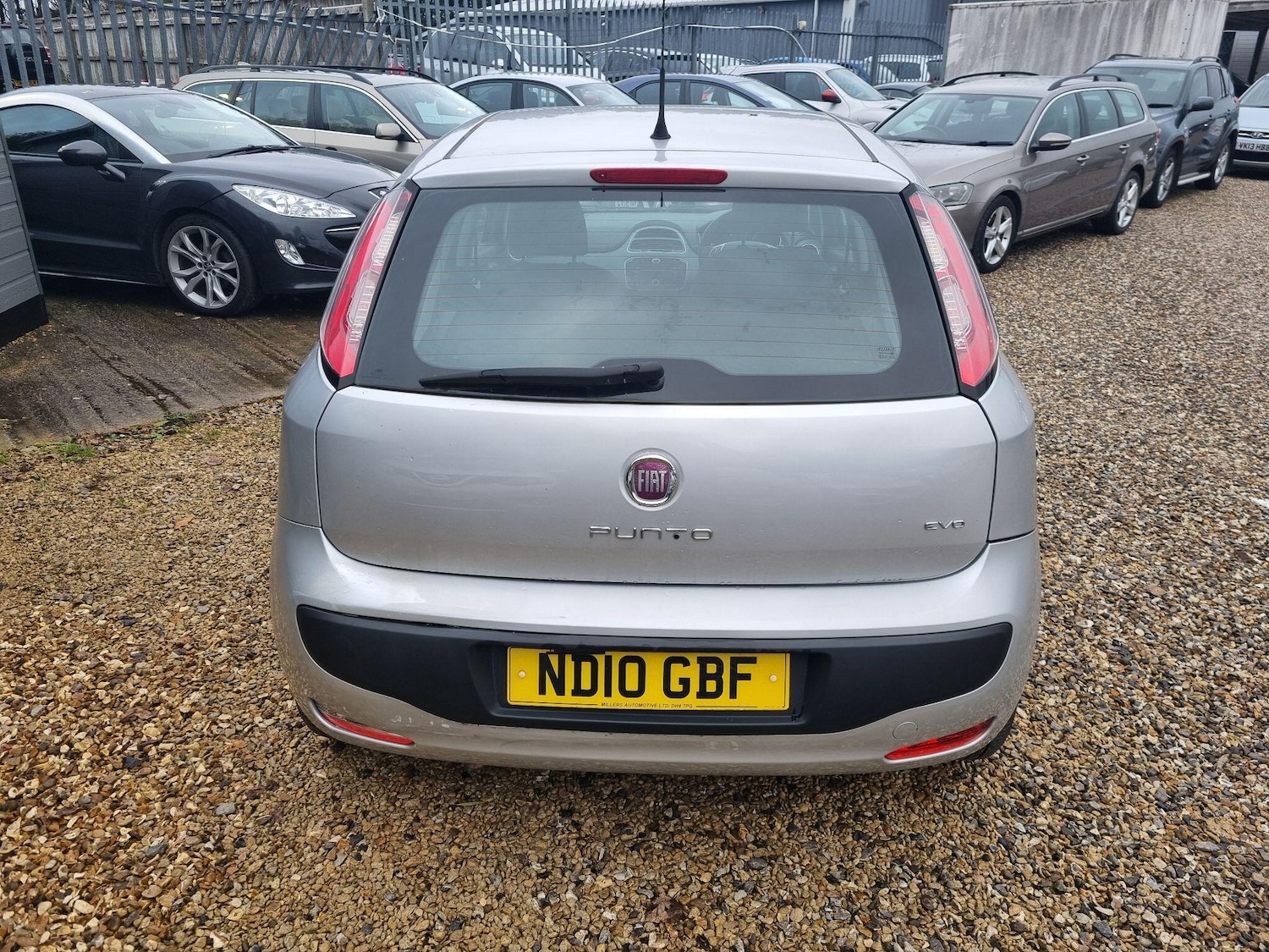 Used Fiat Punto Evo 2010 for sale - 76752997: Photo 4