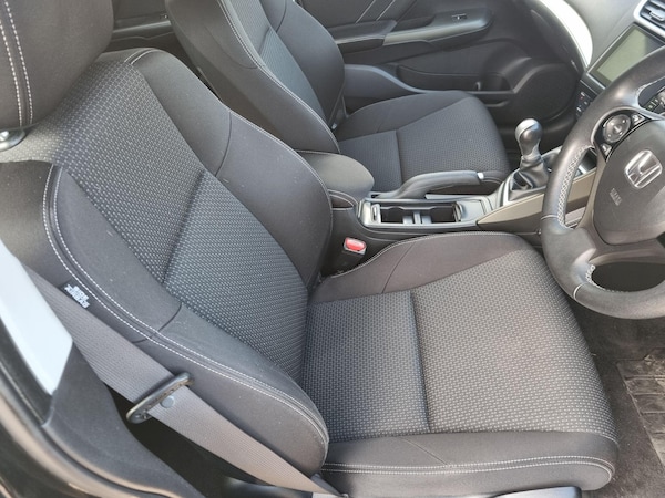 Used Honda Civic 2015 for sale - 76283706: Photo 11