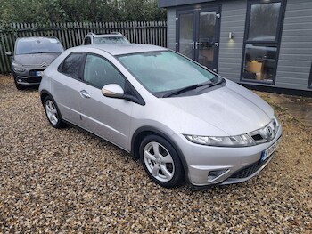 (09) - 1.8 i-VTEC SE Plus Limited Edition 5dr