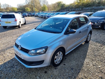 Used Volkswagen Polo 2010 for sale - 76398187: Photo