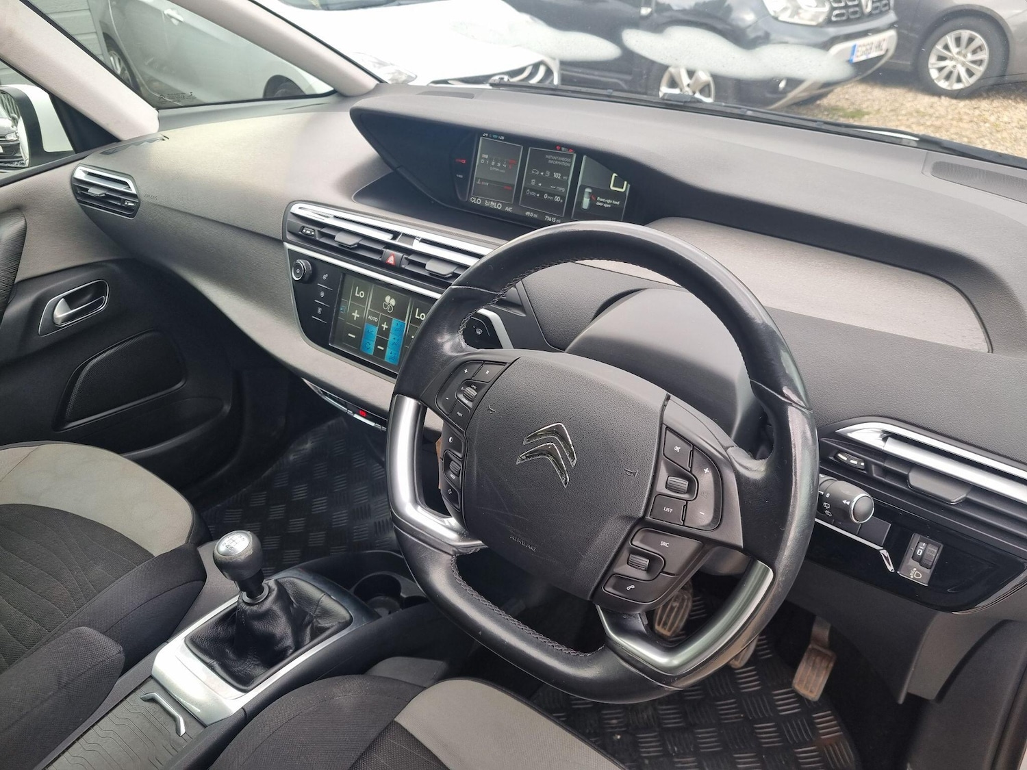 Used Citroen C4 Picasso 2014 for sale - 76071584: Photo 8