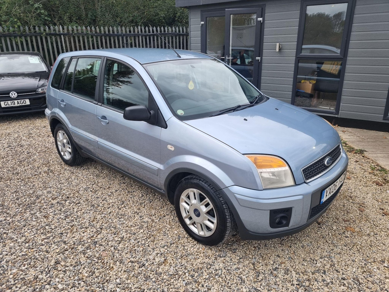 Used Ford Fusion 2006 for sale - 76399368: Photo 1