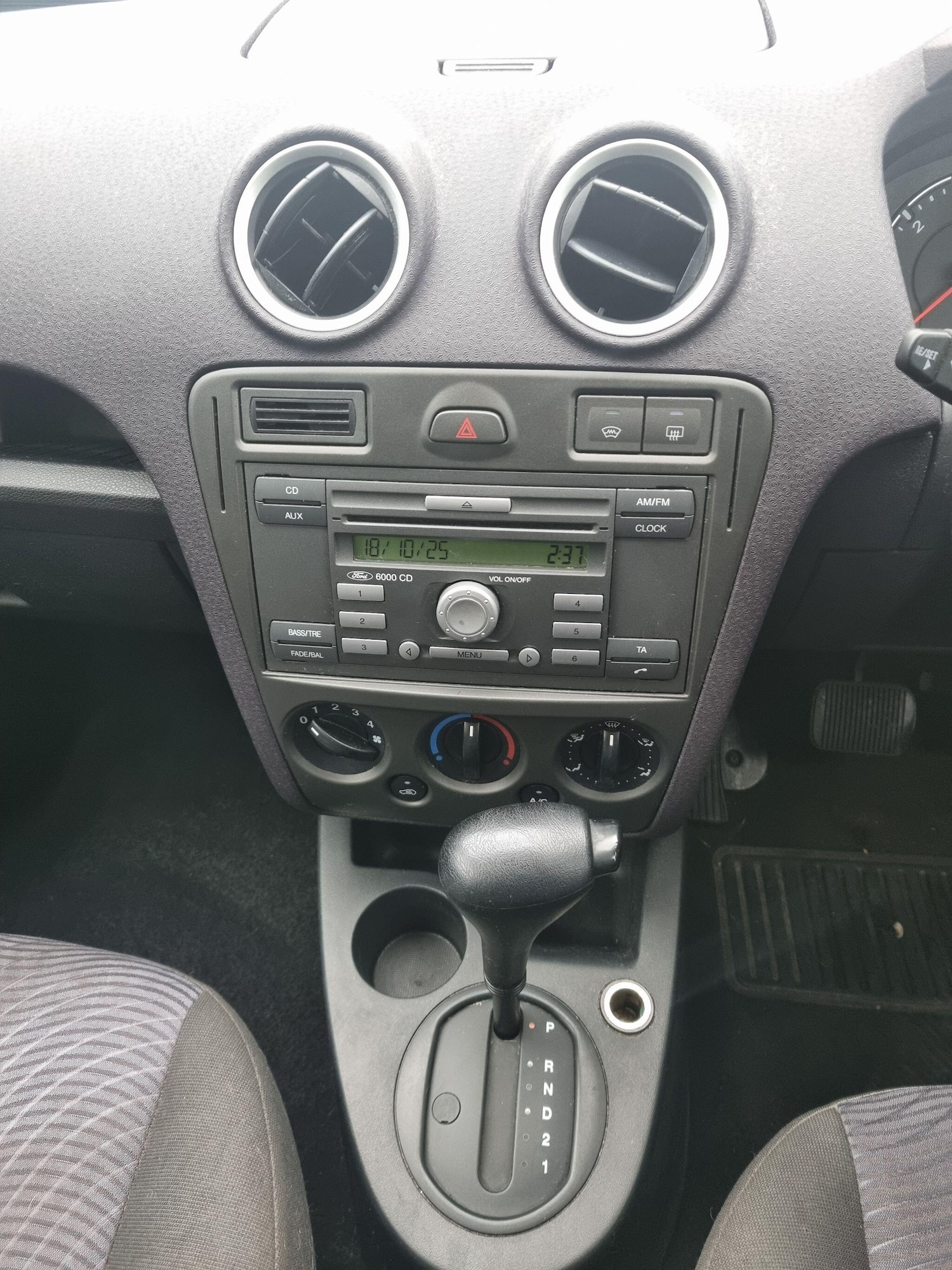 Used Ford Fusion 2006 for sale - 76399368: Photo 13