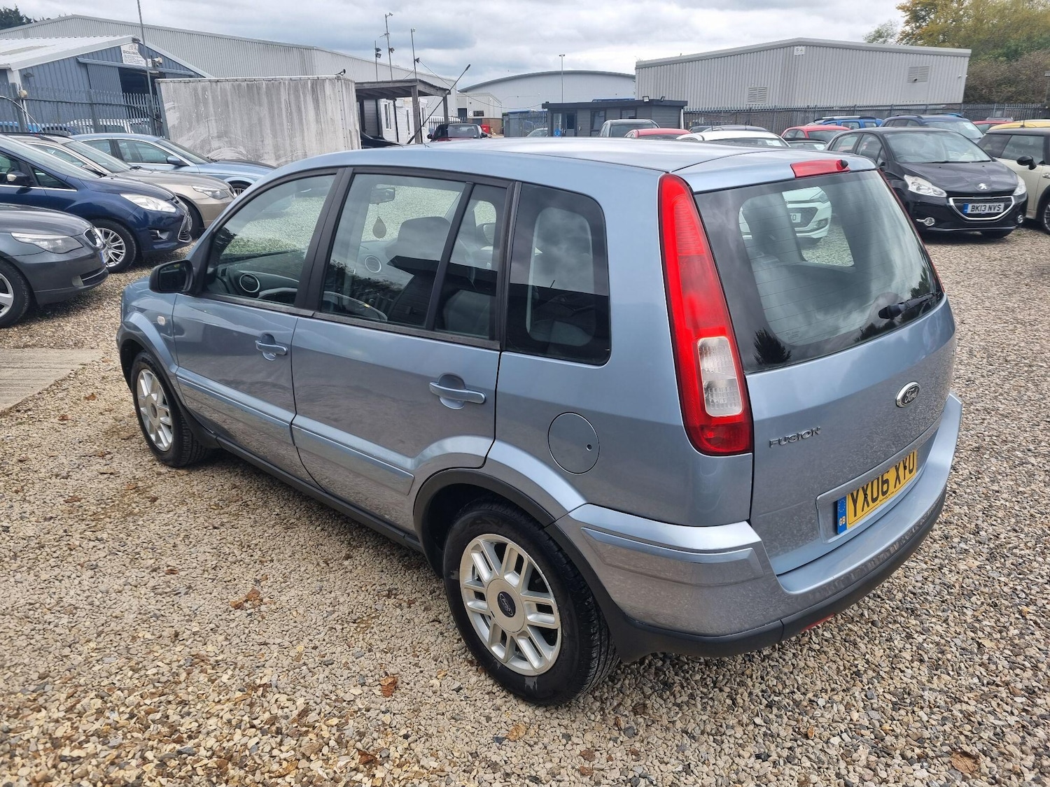 Used Ford Fusion 2006 for sale - 76399368: Photo 4
