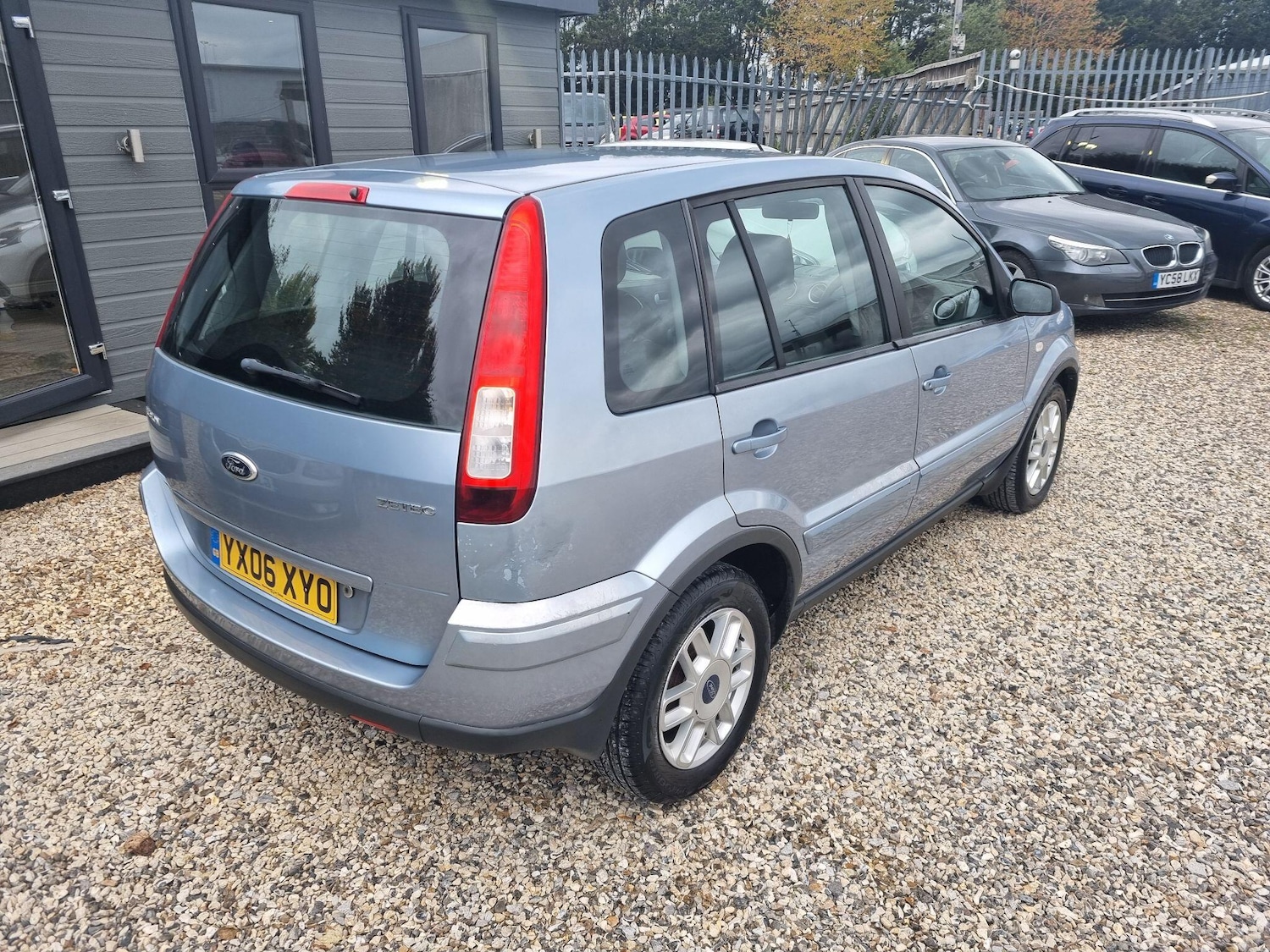Used Ford Fusion 2006 for sale - 76399368: Photo 6