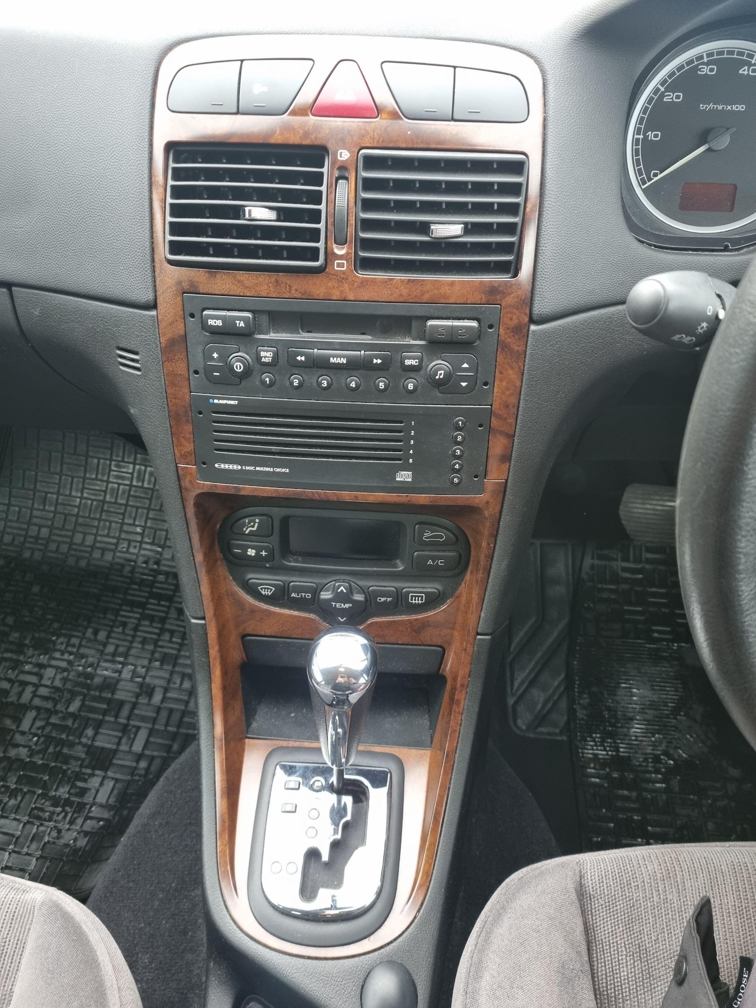 Used Peugeot 307 2002 for sale - 76975919: Photo 14