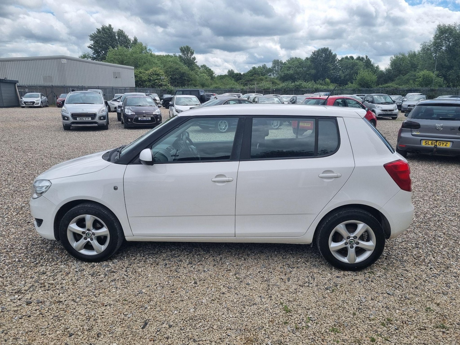 Used Skoda Fabia 2012 for sale - 76688925: Photo 2