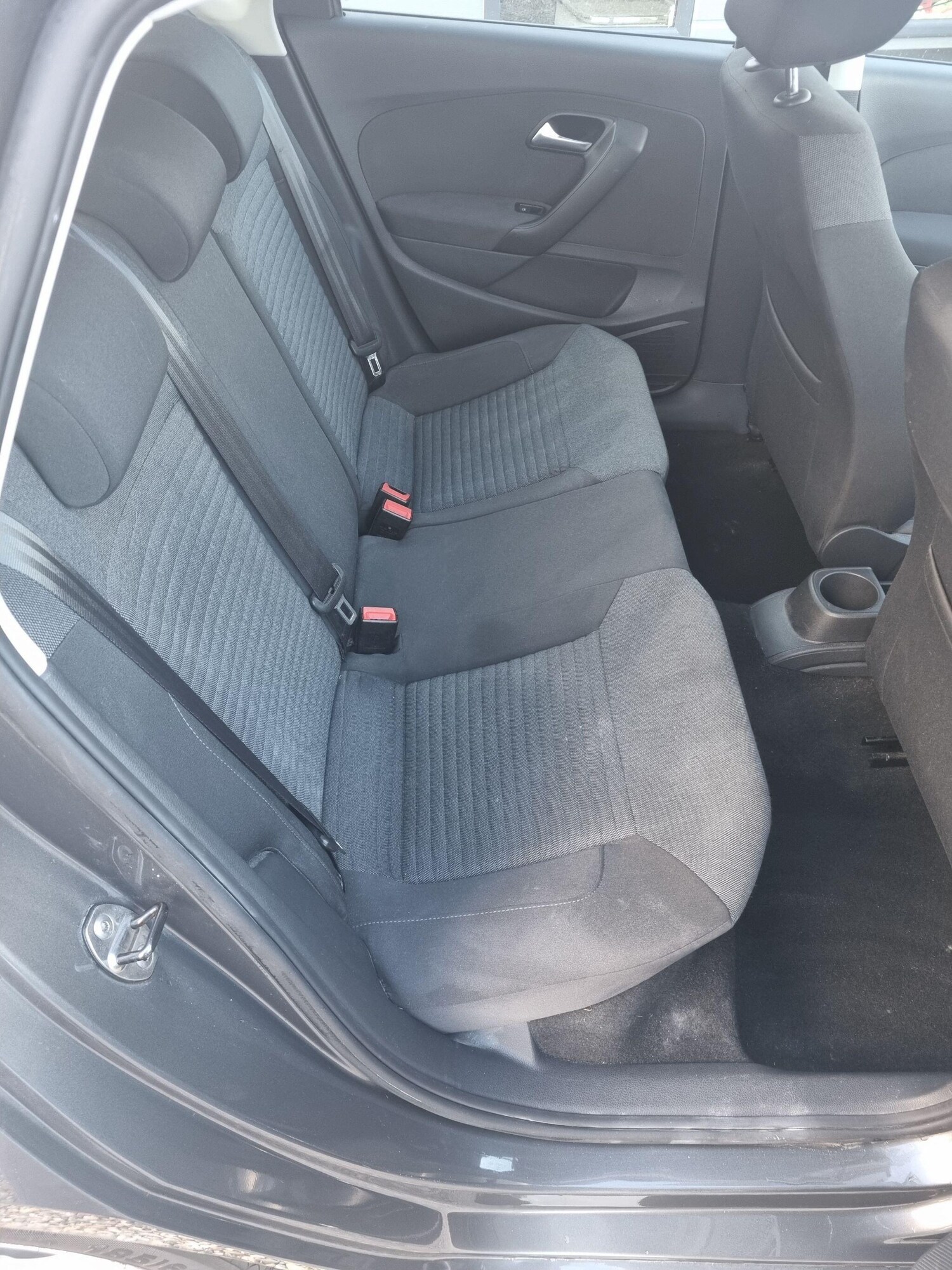 Used Volkswagen Polo 2010 for sale - 77400813: Photo 12