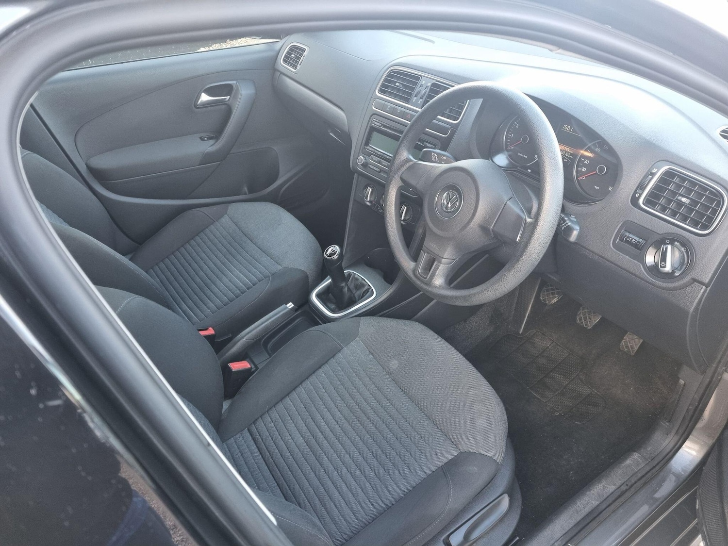 Used Volkswagen Polo 2010 for sale - 77156661: Photo 10