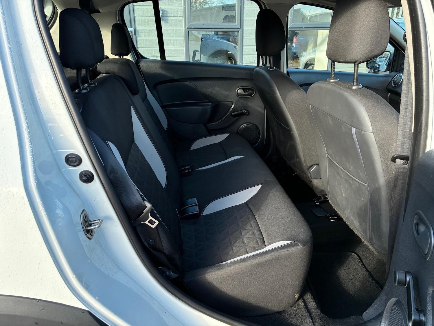 Used Dacia Sandero Stepway 2014 for sale - 77440179: Photo 12