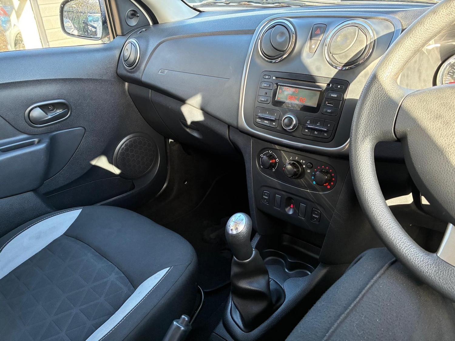 Used Dacia Sandero Stepway 2014 for sale - 77440179: Photo 17