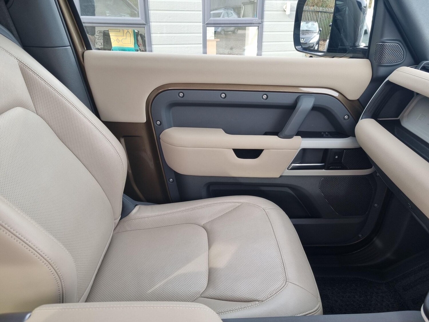 Used Land Rover Defender 2022 for sale - 77597948: Photo 16