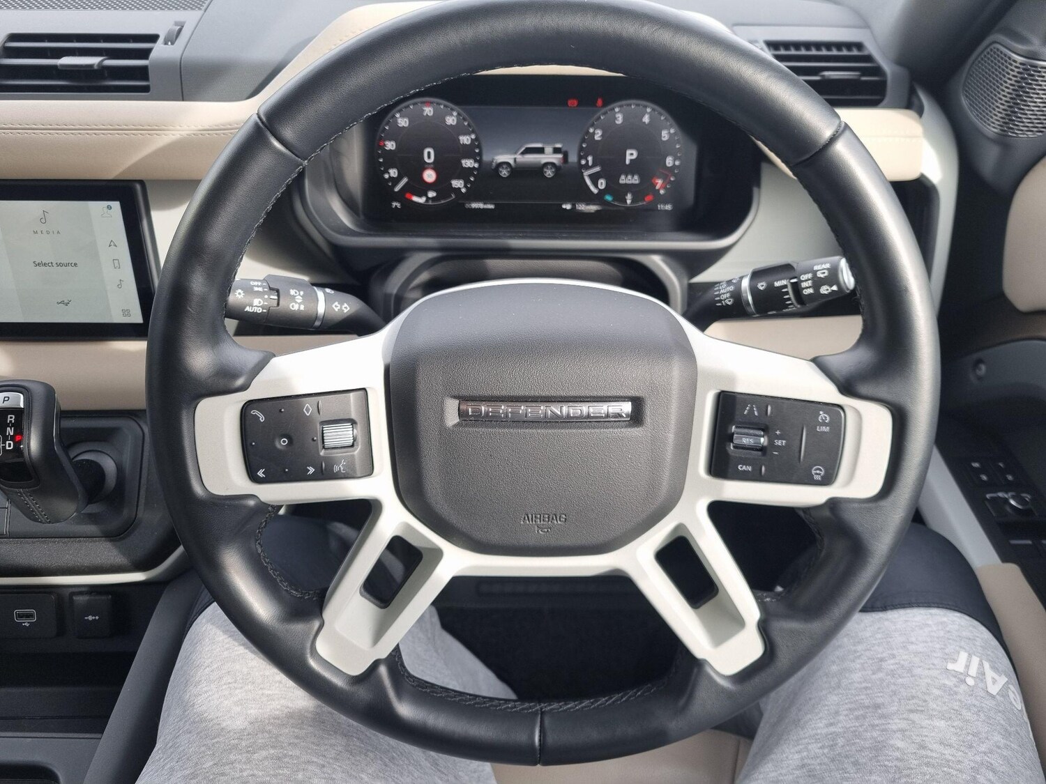 Used Land Rover Defender 2022 for sale - 77597948: Photo 18