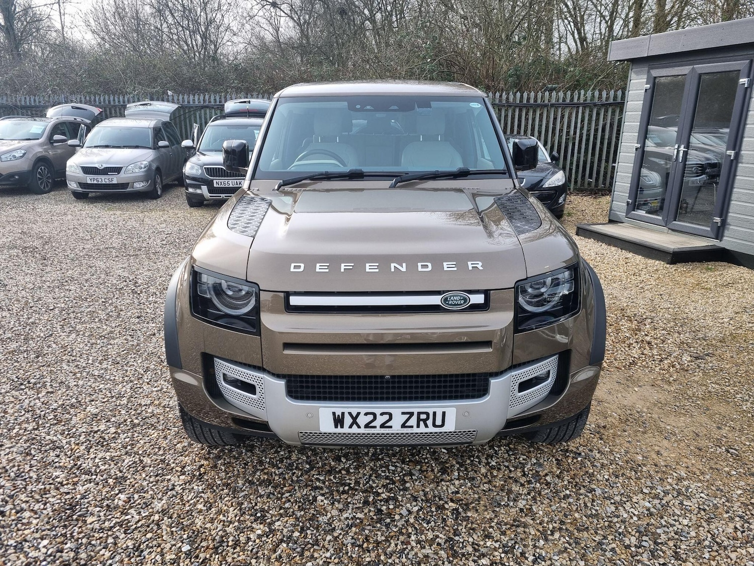 Used Land Rover Defender 2022 for sale - 77597948: Photo 2