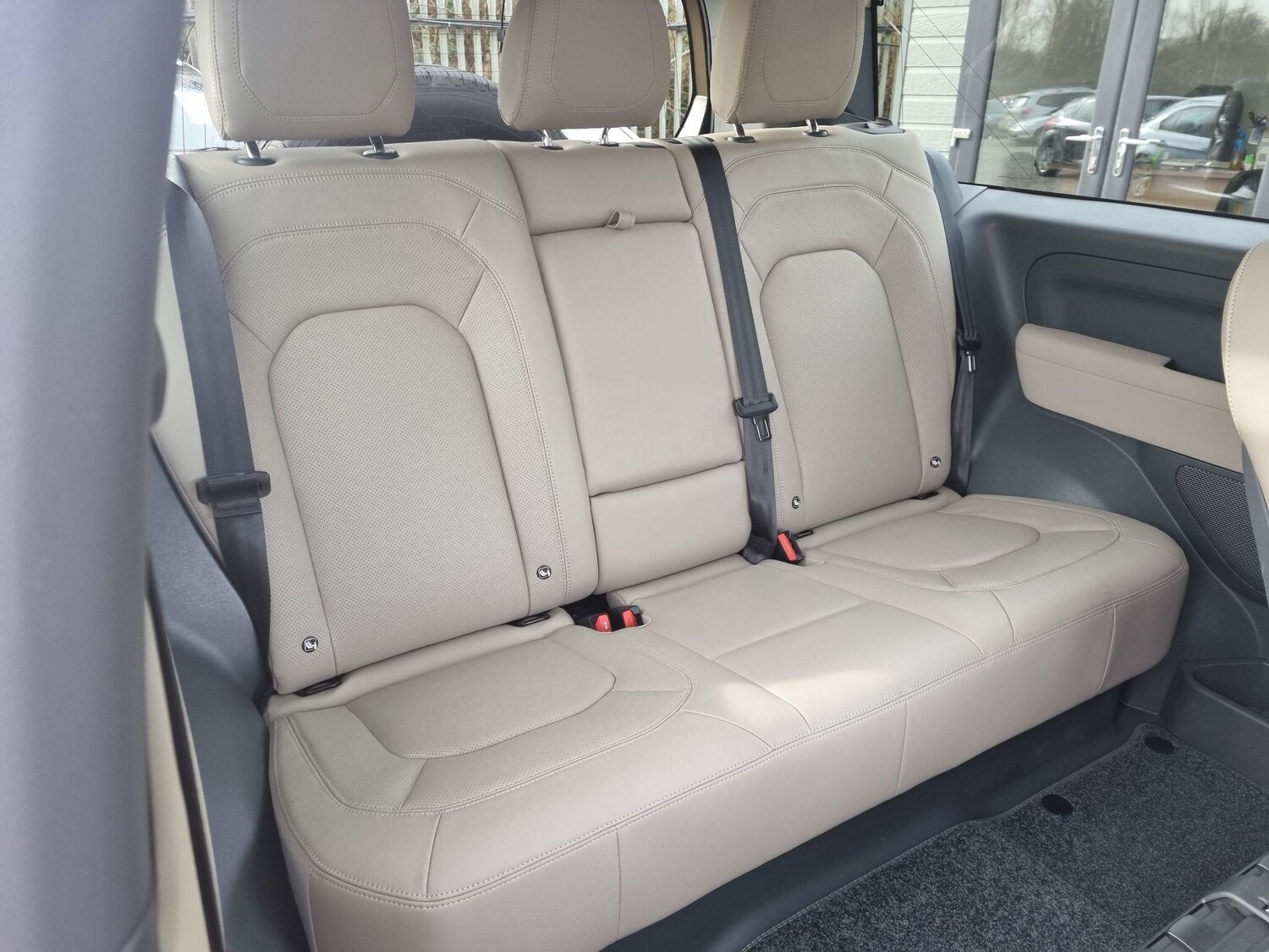 Used Land Rover Defender 2022 for sale - 77597948: Photo 24