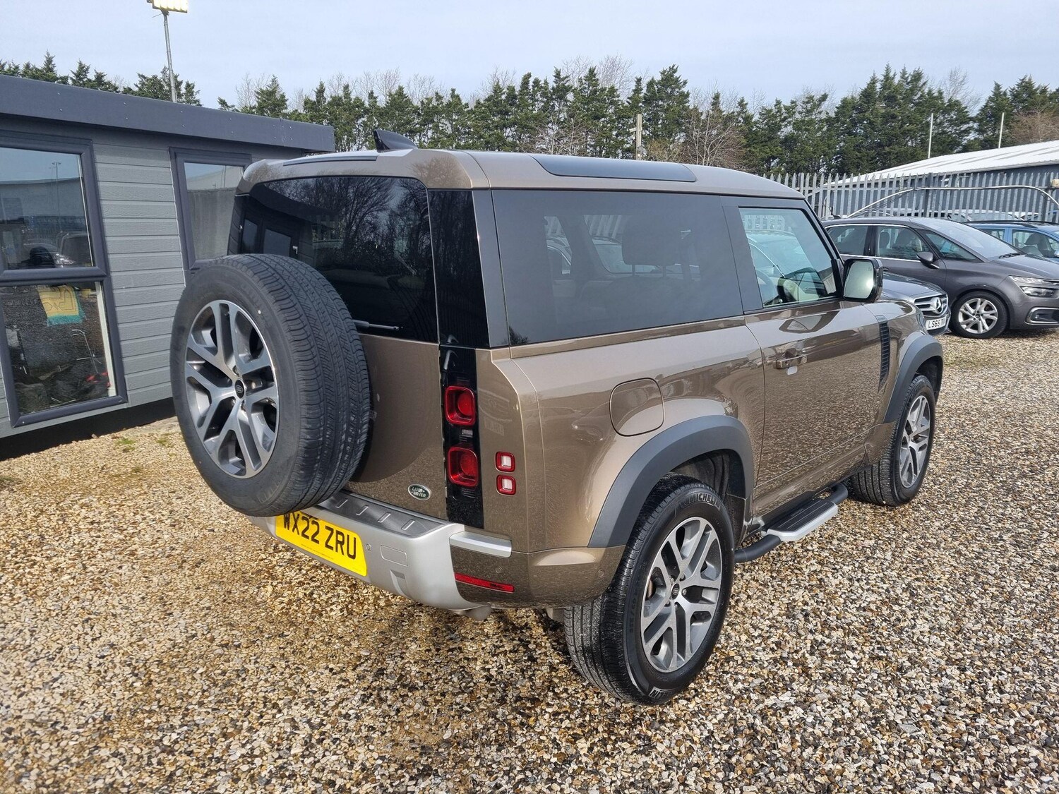 Used Land Rover Defender 2022 for sale - 77597948: Photo 6