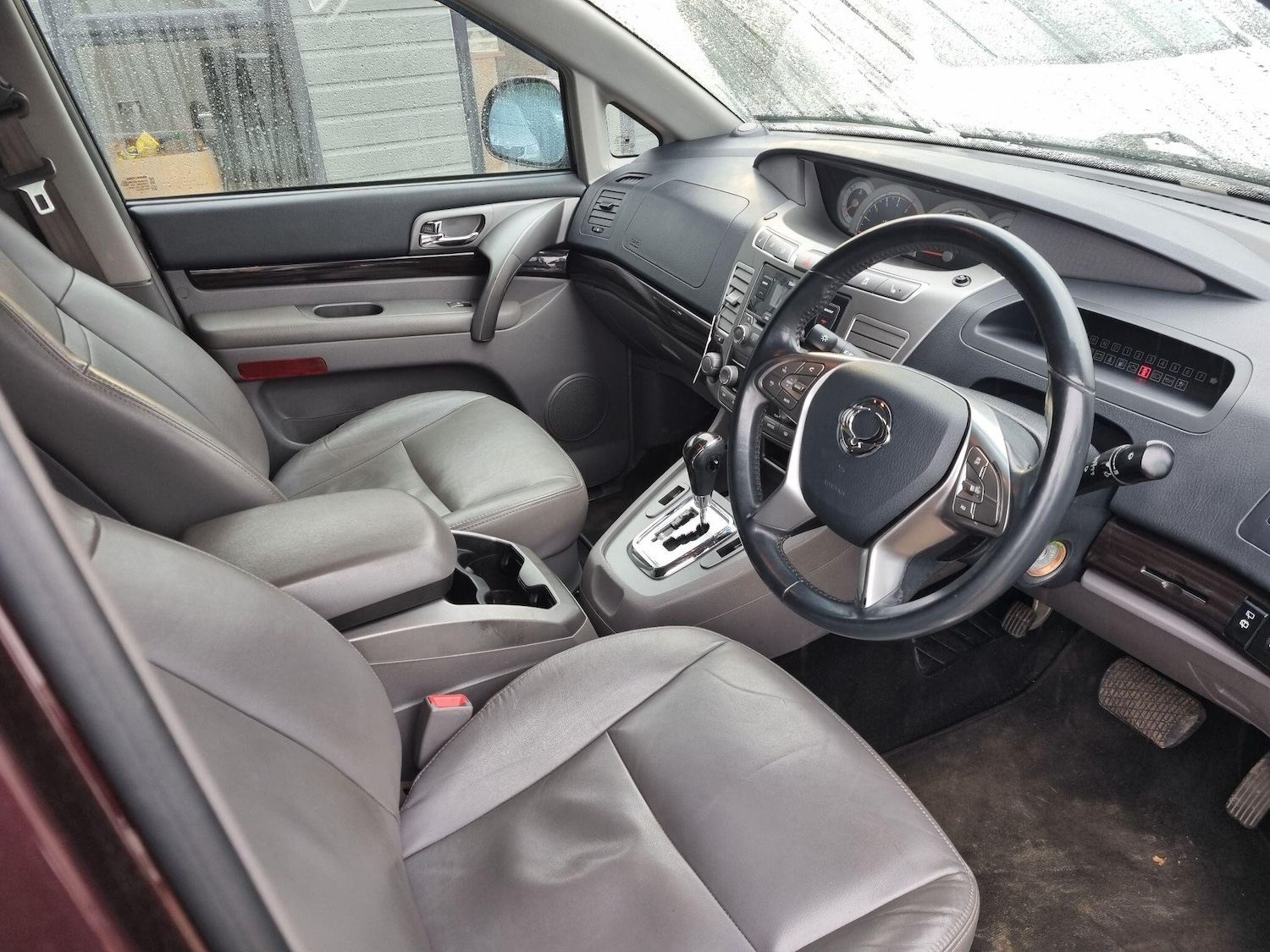 Used Ssangyong Turismo 2016 for sale - 76528078: Photo 10