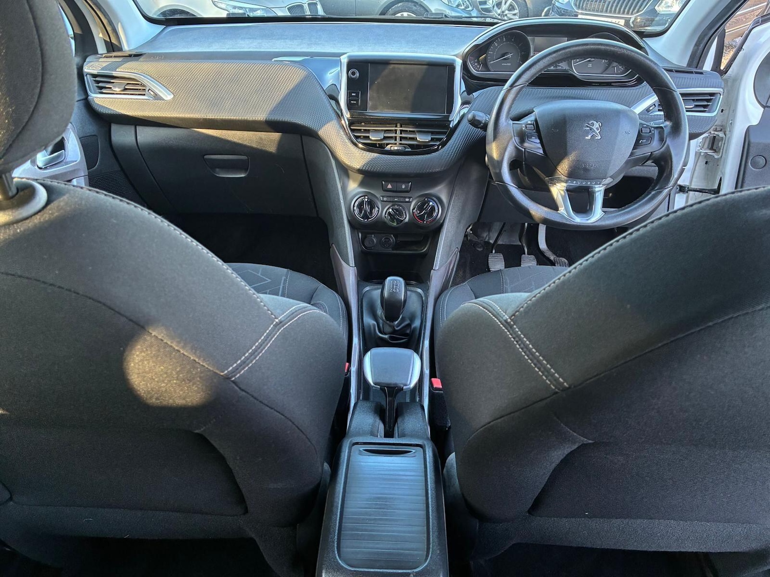 Used Peugeot 2008 2015 for sale - 77658478: Photo 14