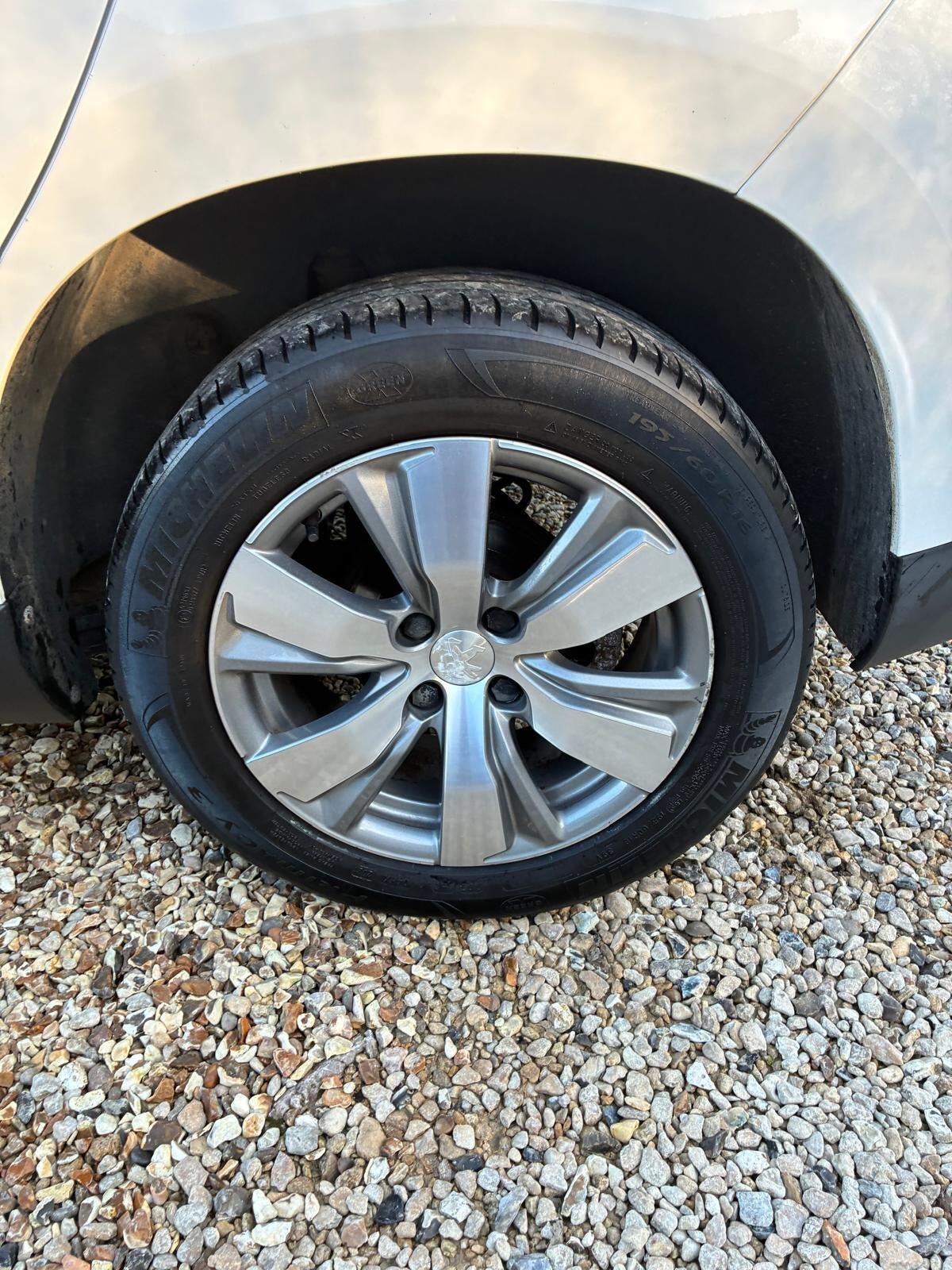 Used Peugeot 2008 2015 for sale - 77658478: Photo 20